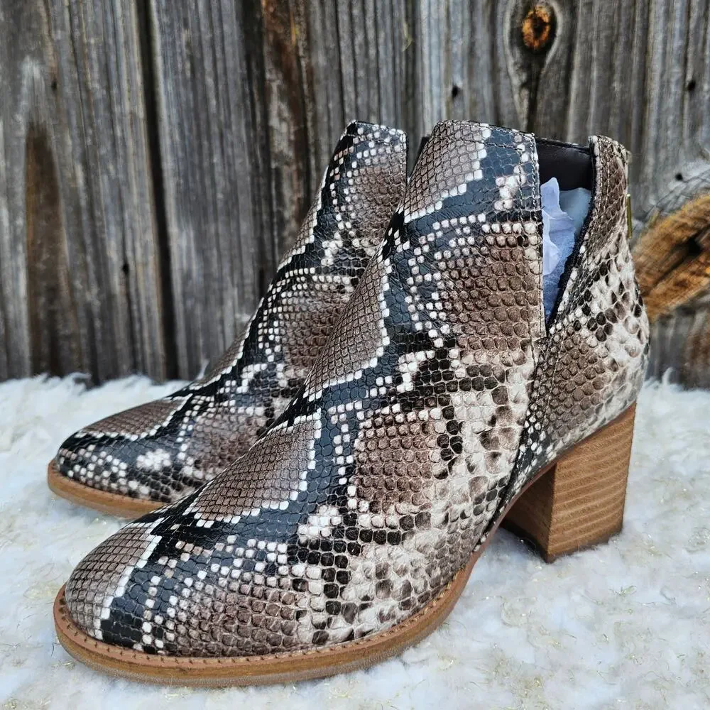 Snake Print Booties Aqua College Naomi Size 8 Waterproof Leather Brown